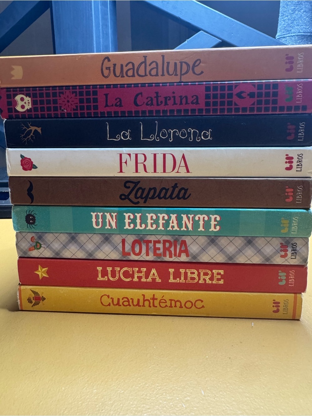 Lot of 9 bilingual picture books